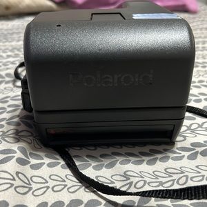 600 Film Polaroid Camera